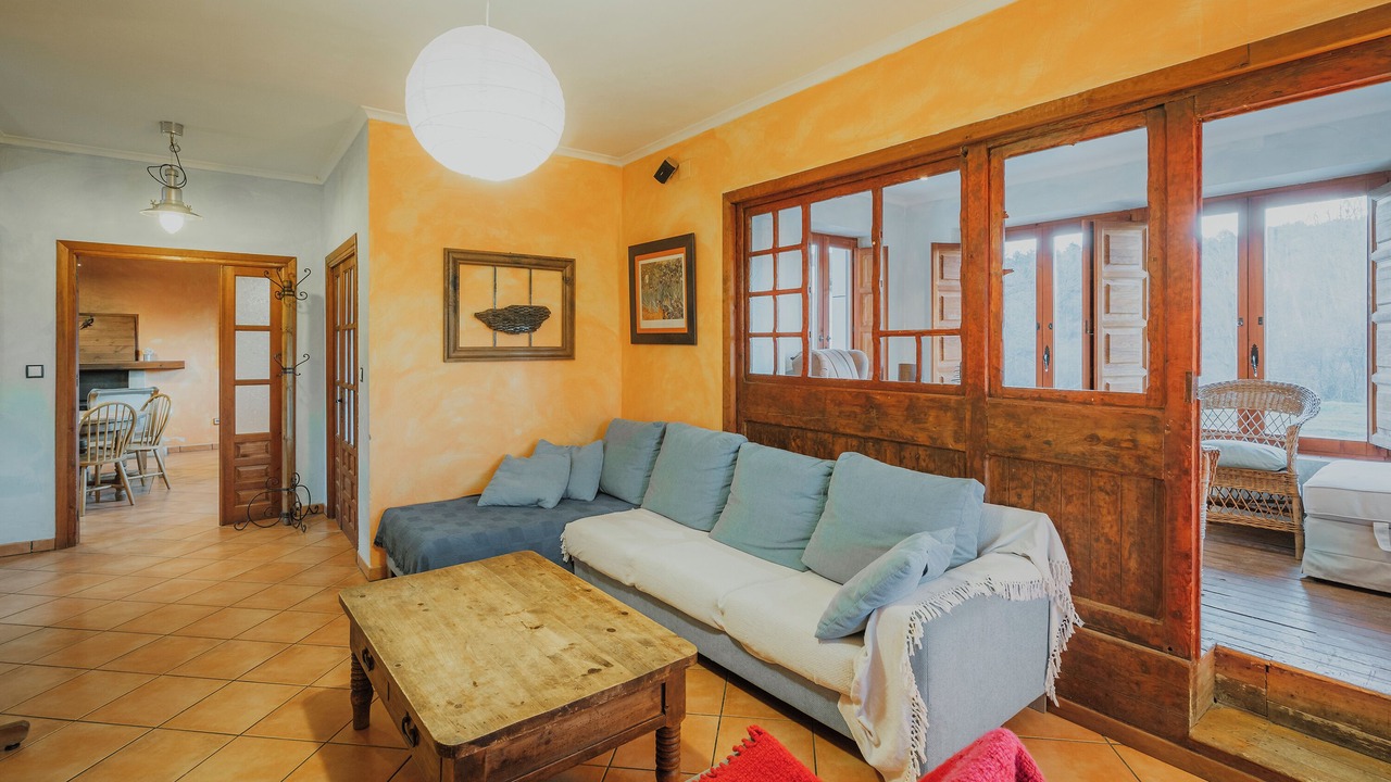 Photo of Livingroom in Rabanera del Pinar