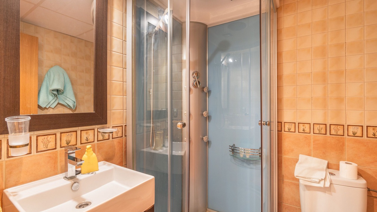 Photo of Bathroom in Maluenda