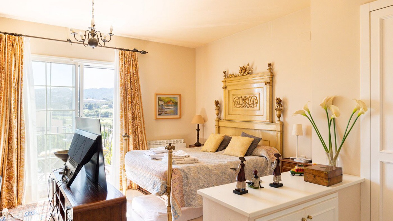 Photo of Bedroom in Los Almendros