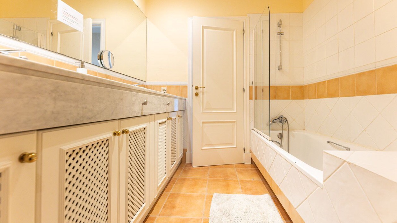 Photo of Bathroom in Los Almendros