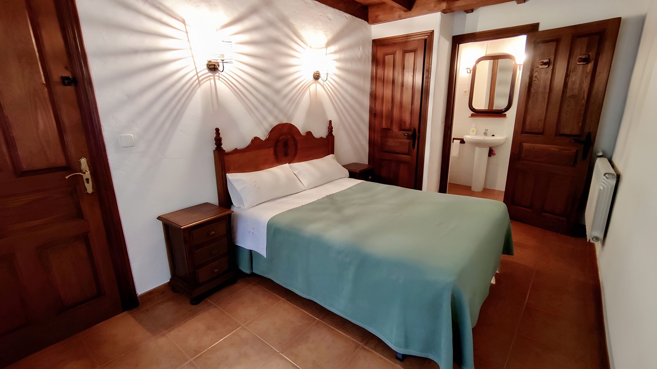 Photo of Bedroom in Alles