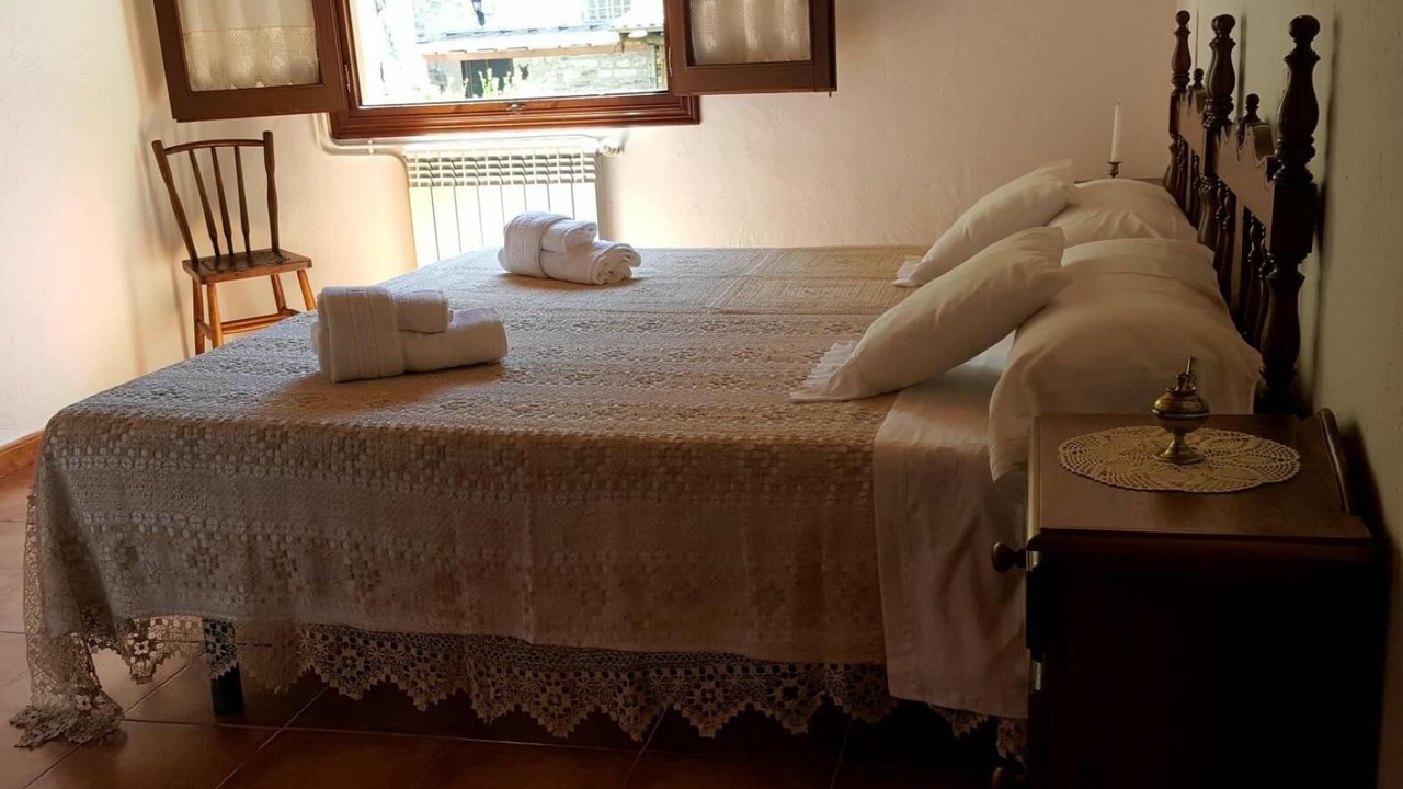 Photo of Bedroom in Alles