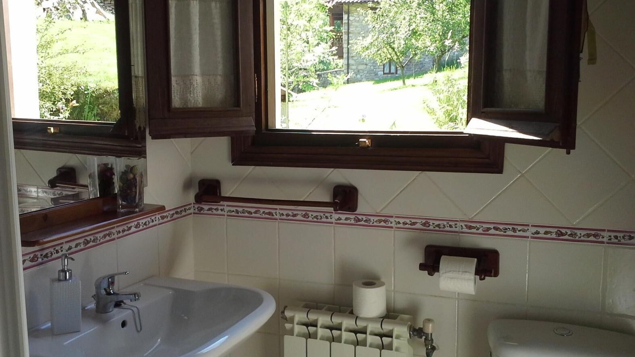 Photo of Bathroom in Penamellera Alta