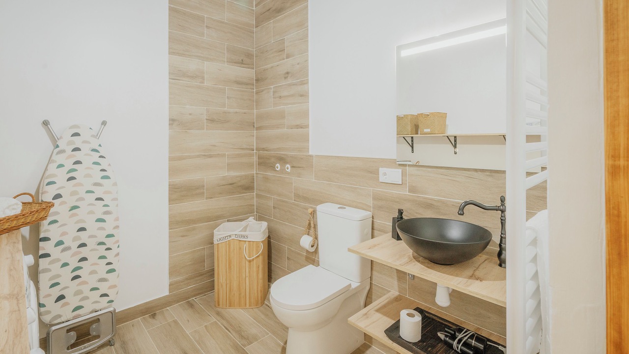 Photo of Bathroom in Moraleja del Vino