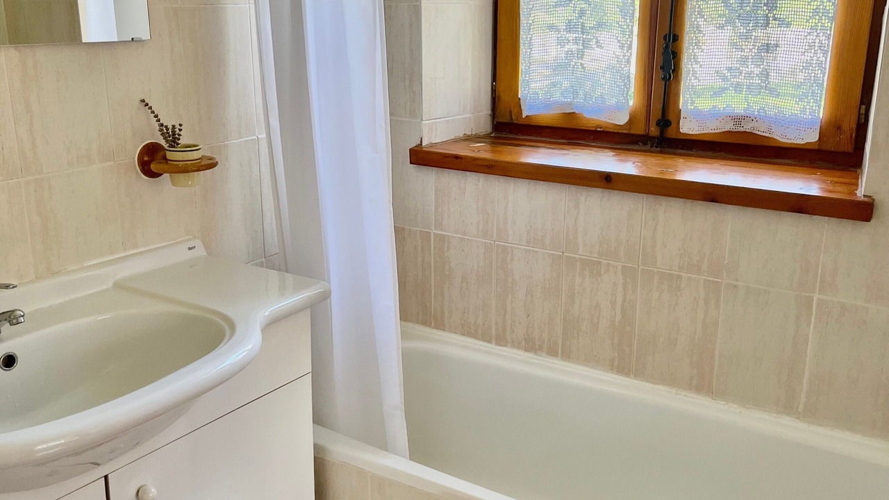 Photo of Bathroom in Taull