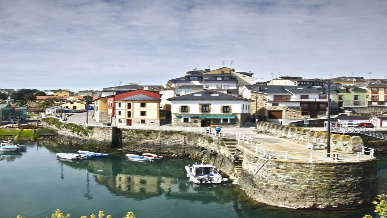 Photo of Others in Luarca