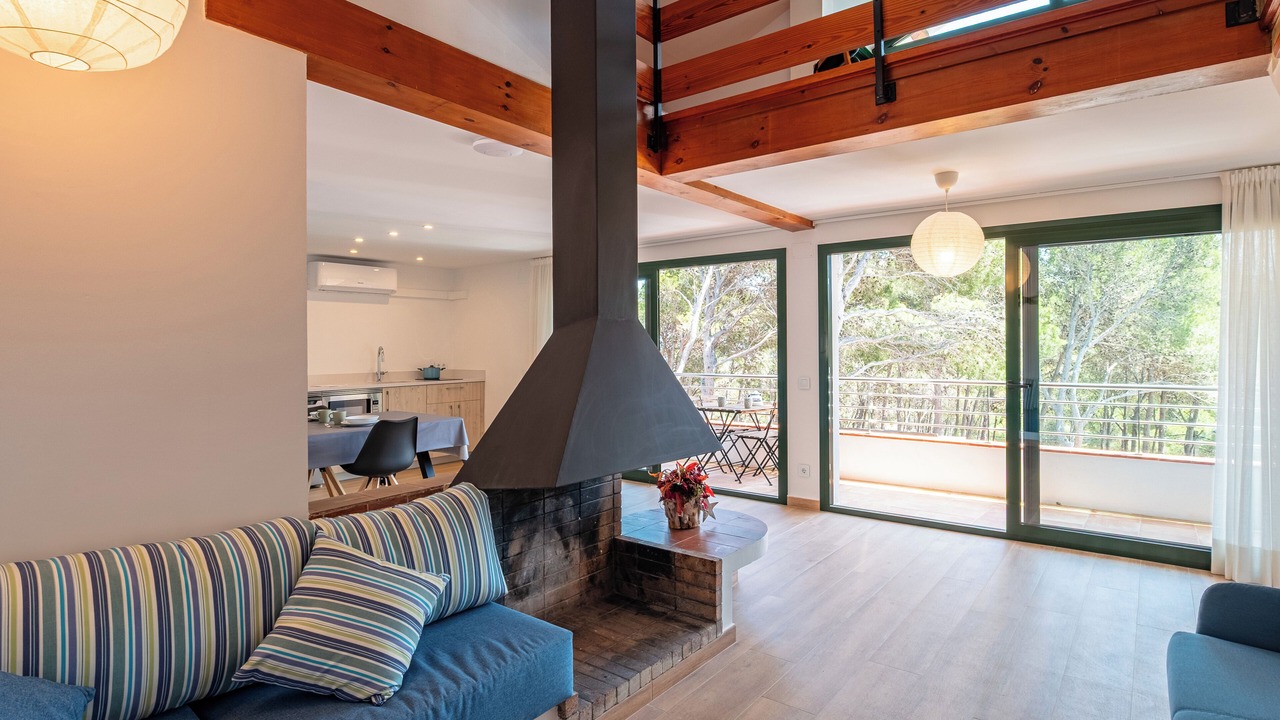 Photo of Livingroom in Tamariu