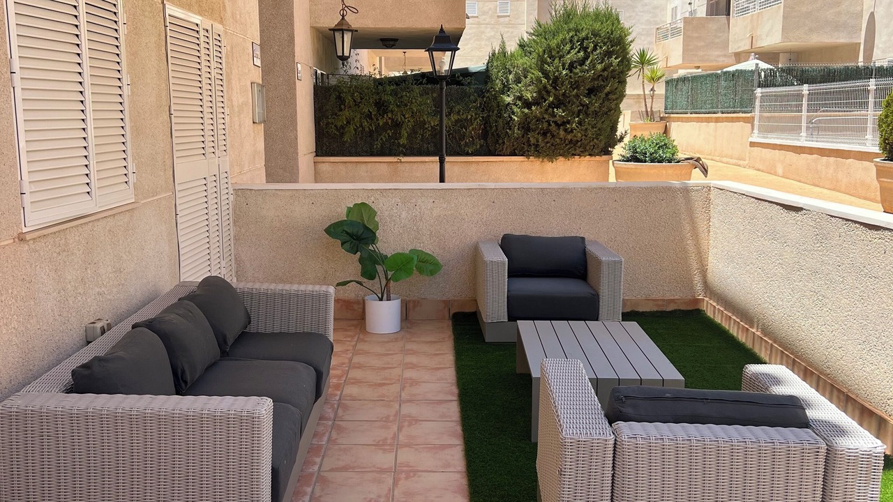 Photo of Patio Balcony in Los Geraeos