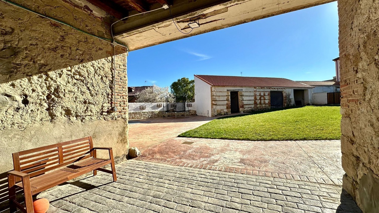 Photo of Patio Balcony in Castronuevo de Esgueva