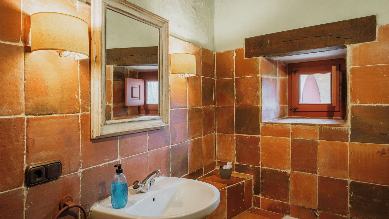 Photo of Bathroom in Moarves de Ojeda
