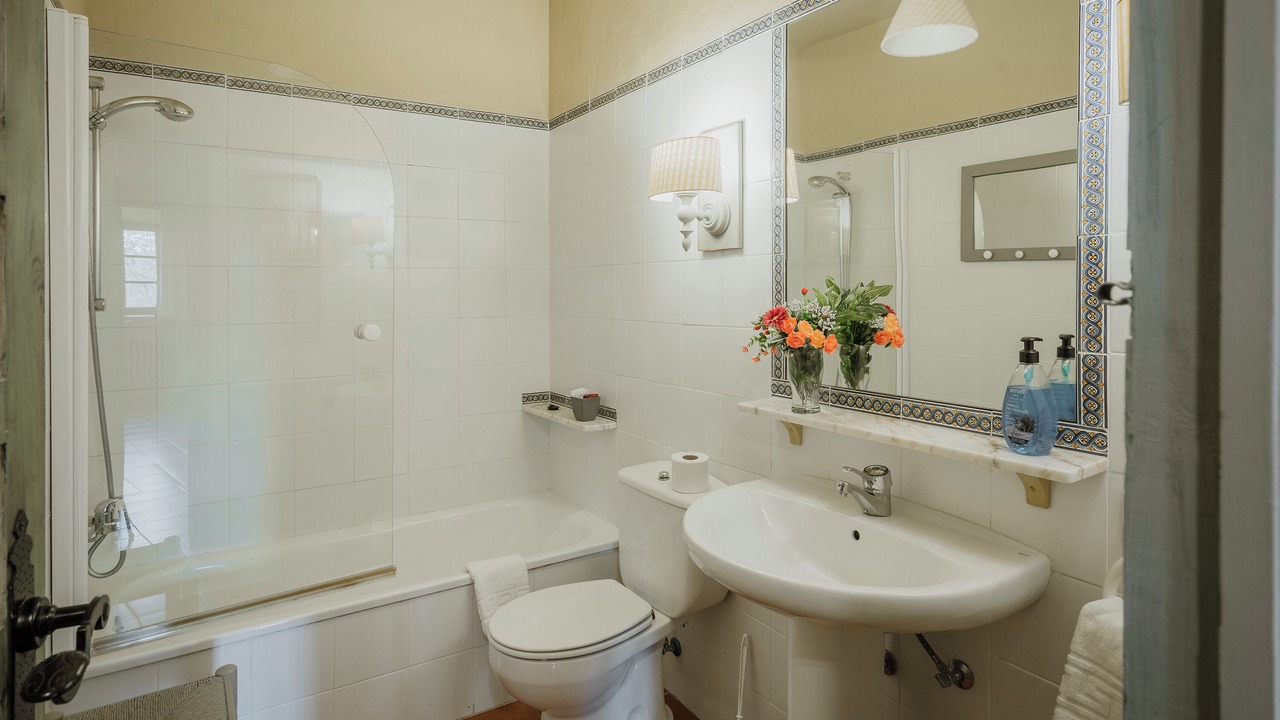 Photo of Bathroom in Moarves de Ojeda