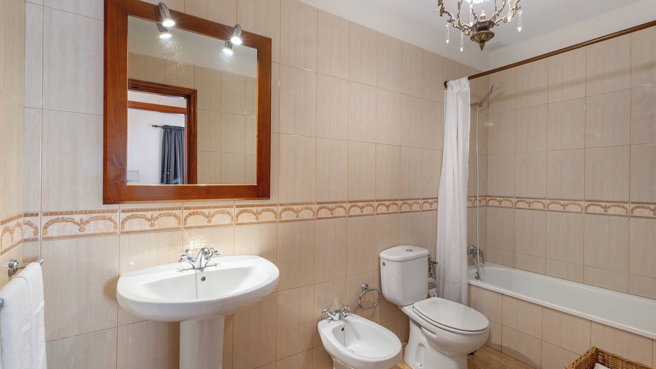 Photo of Bathroom in Abades
