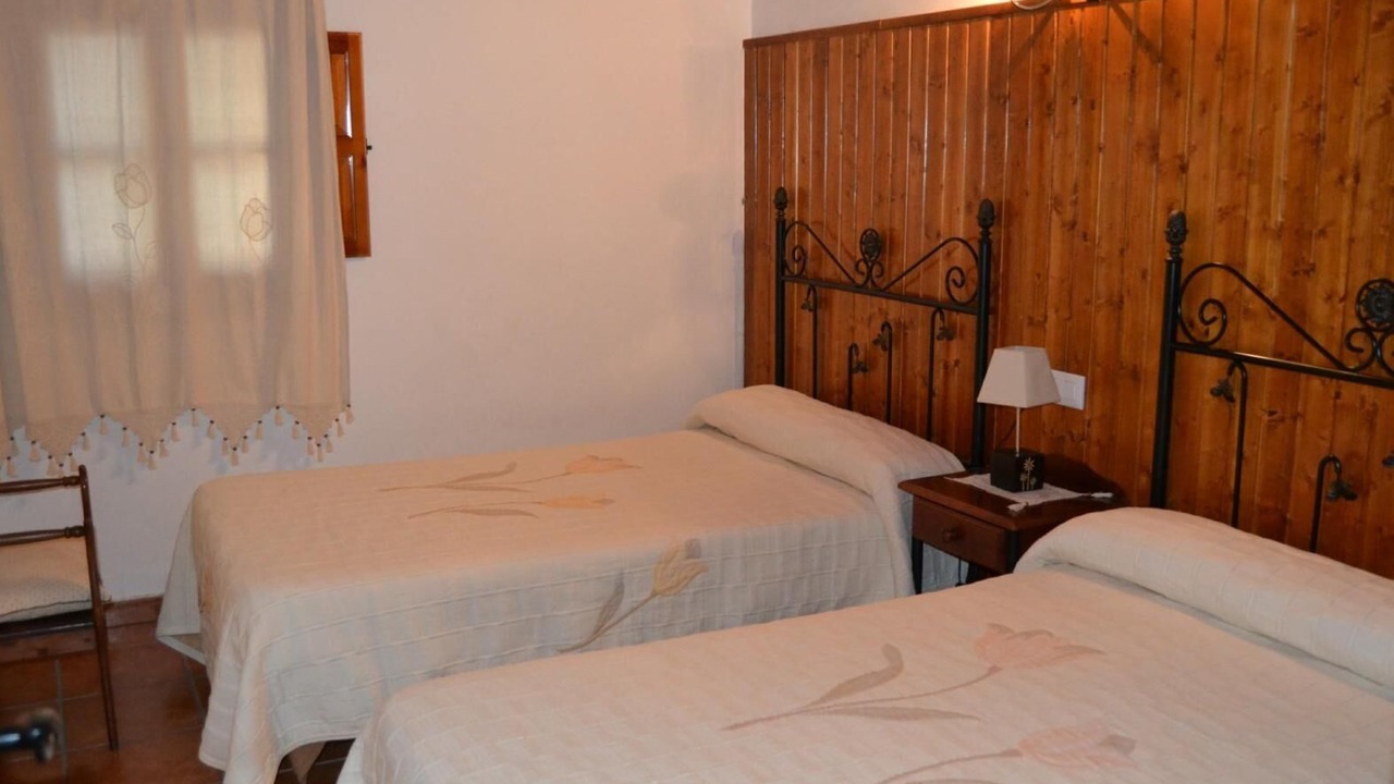 Photo of Bedroom in Otos