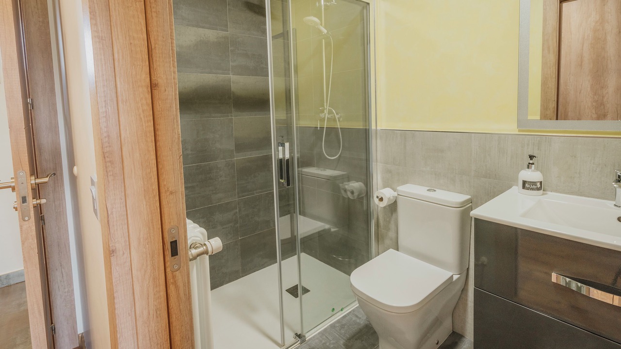 Photo of Bathroom in San Leonardo de Yague