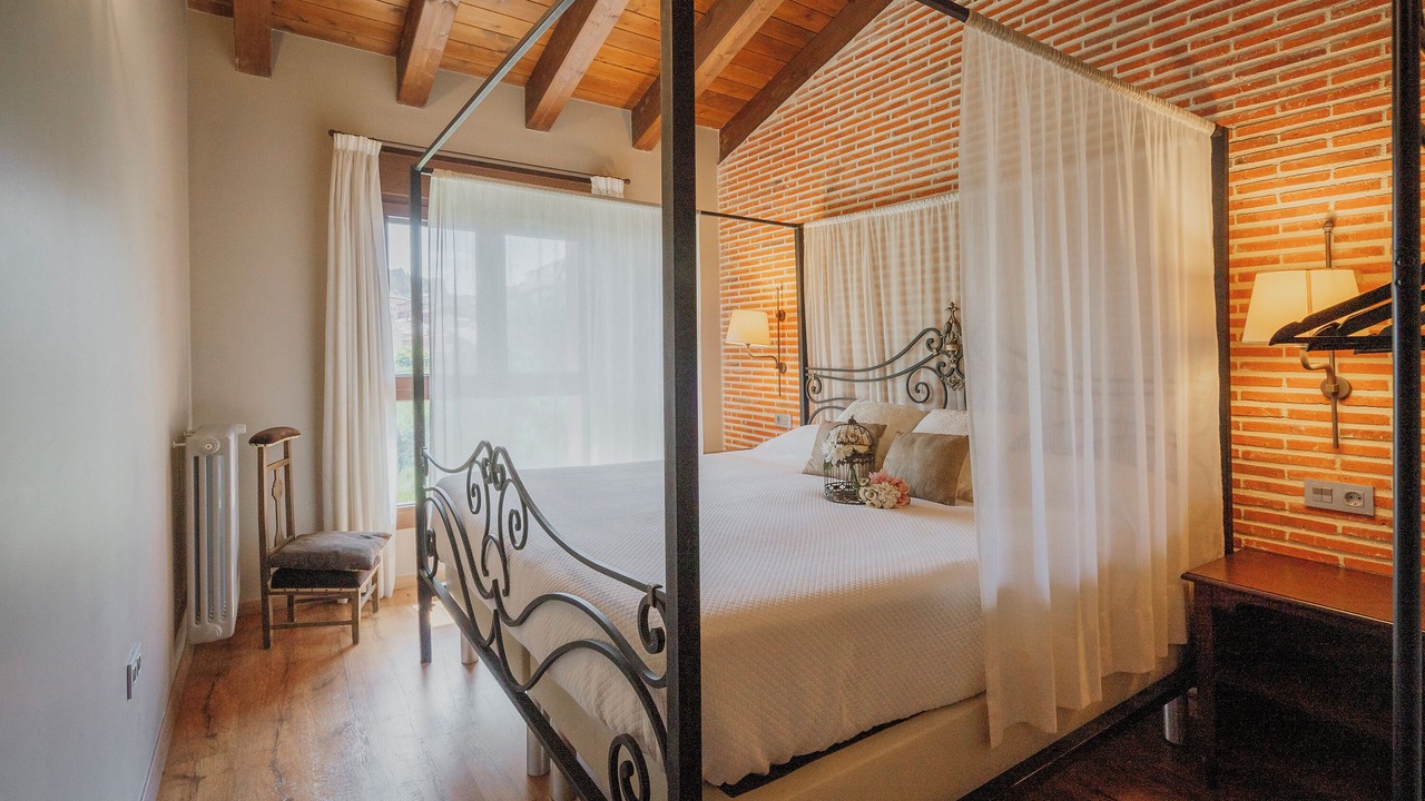 Photo of Bedroom in San Leonardo de Yague
