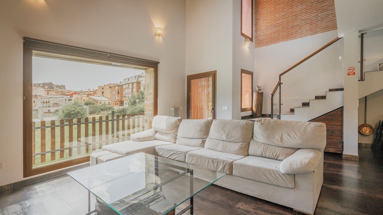 Photo of Livingroom in San Leonardo de Yague
