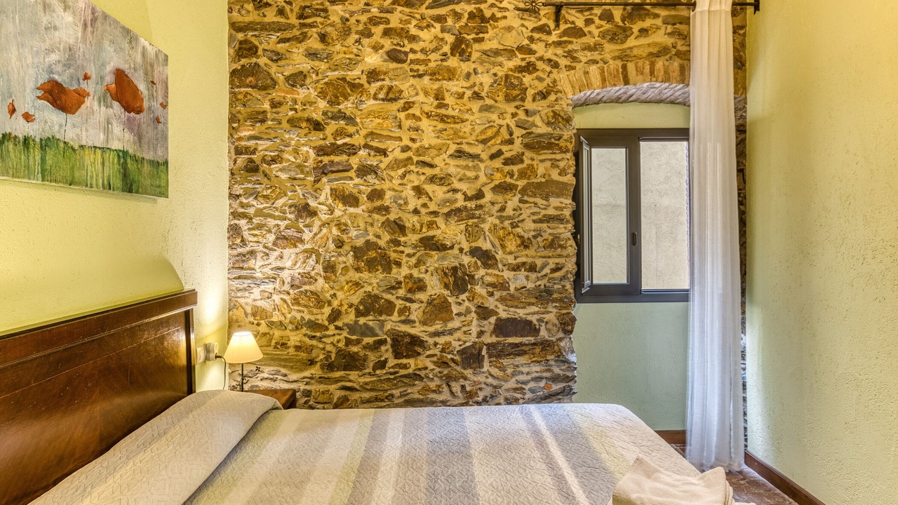 Photo of Bedroom in Garriguella