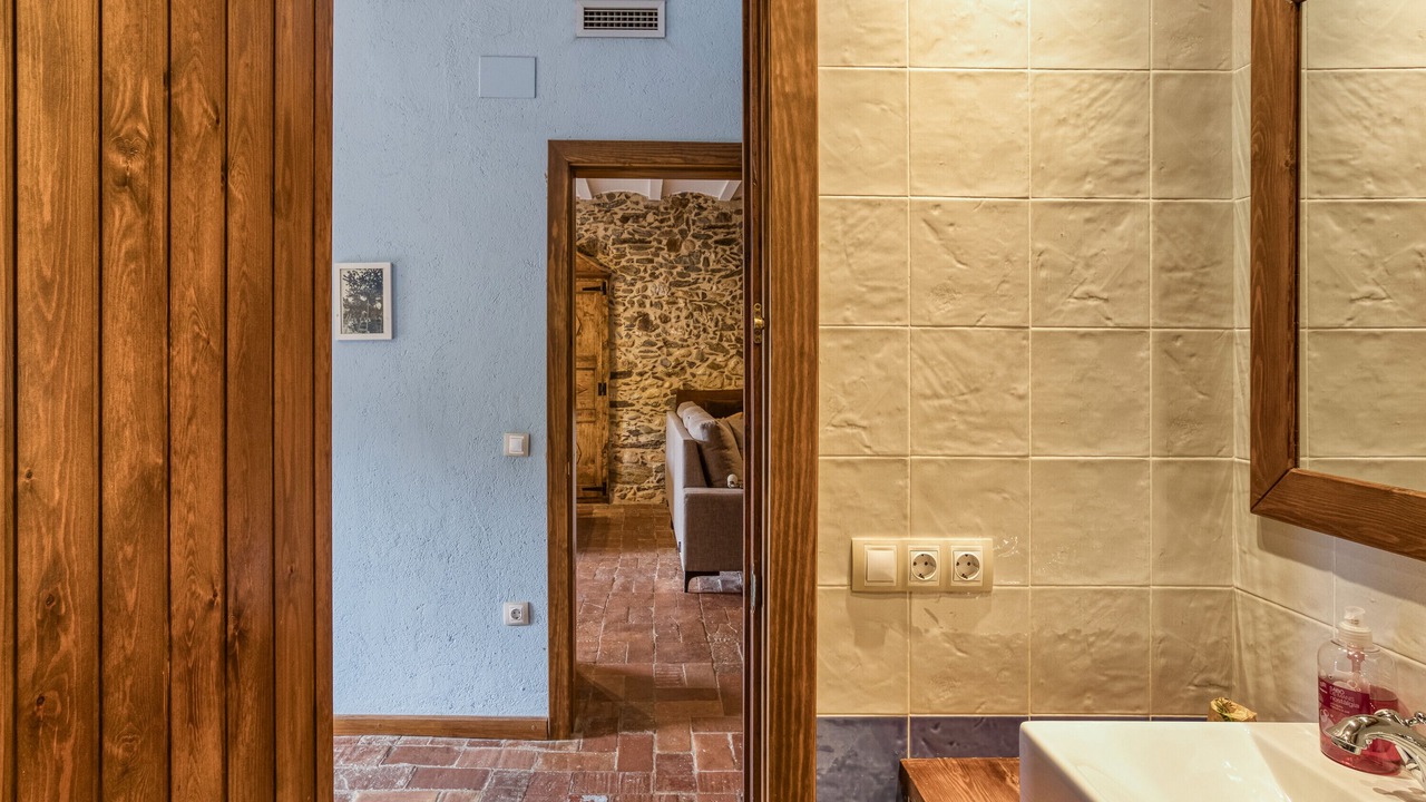 Photo of Bathroom in Garriguella