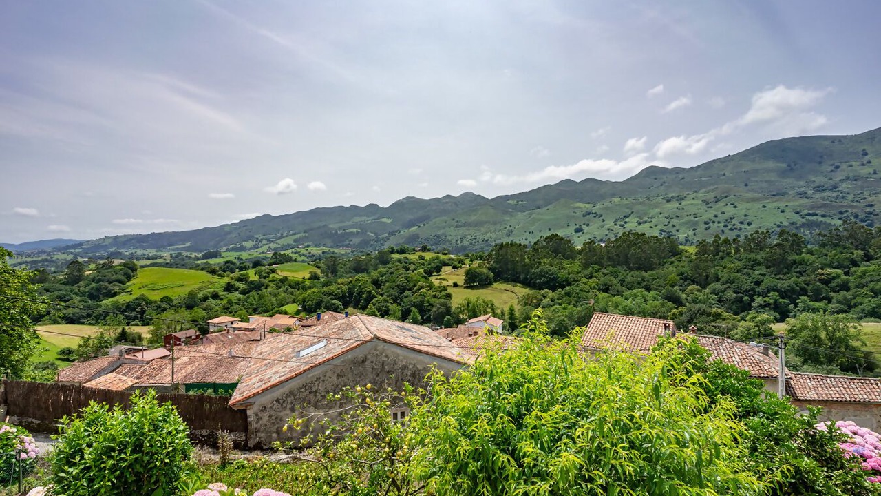 Photo of Others in Llanes