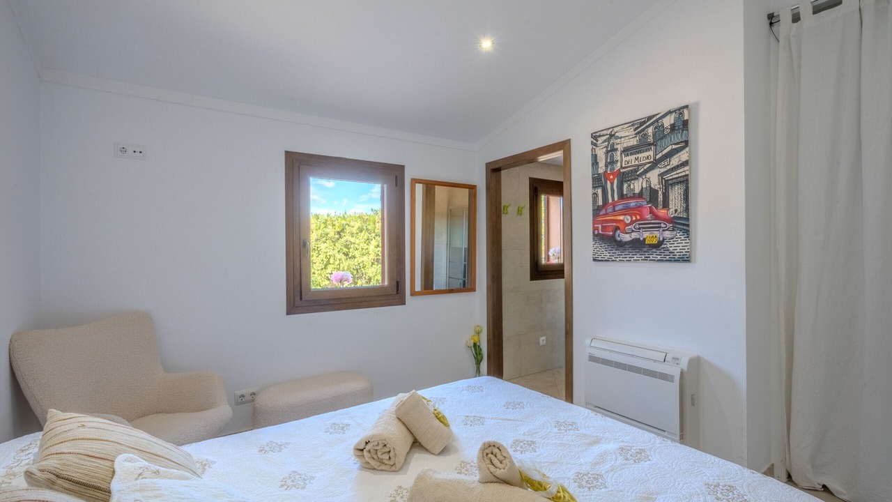 Photo of Bedroom in Binibona