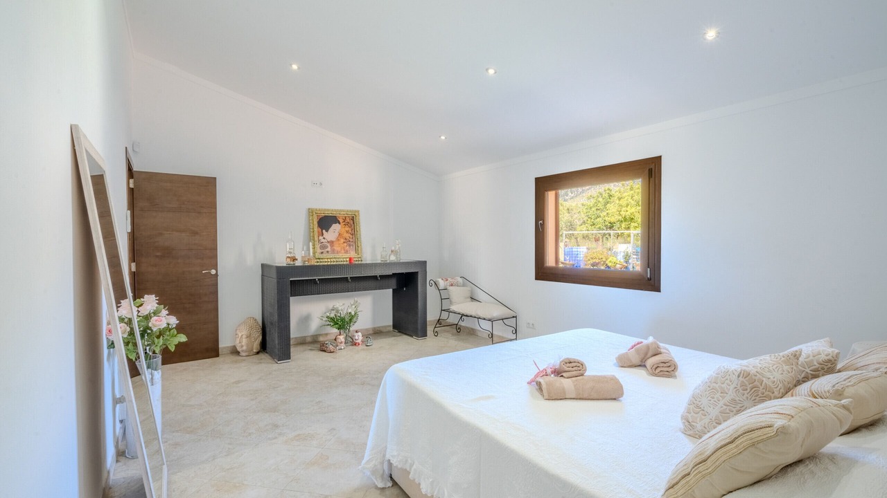Photo of Bedroom in Binibona