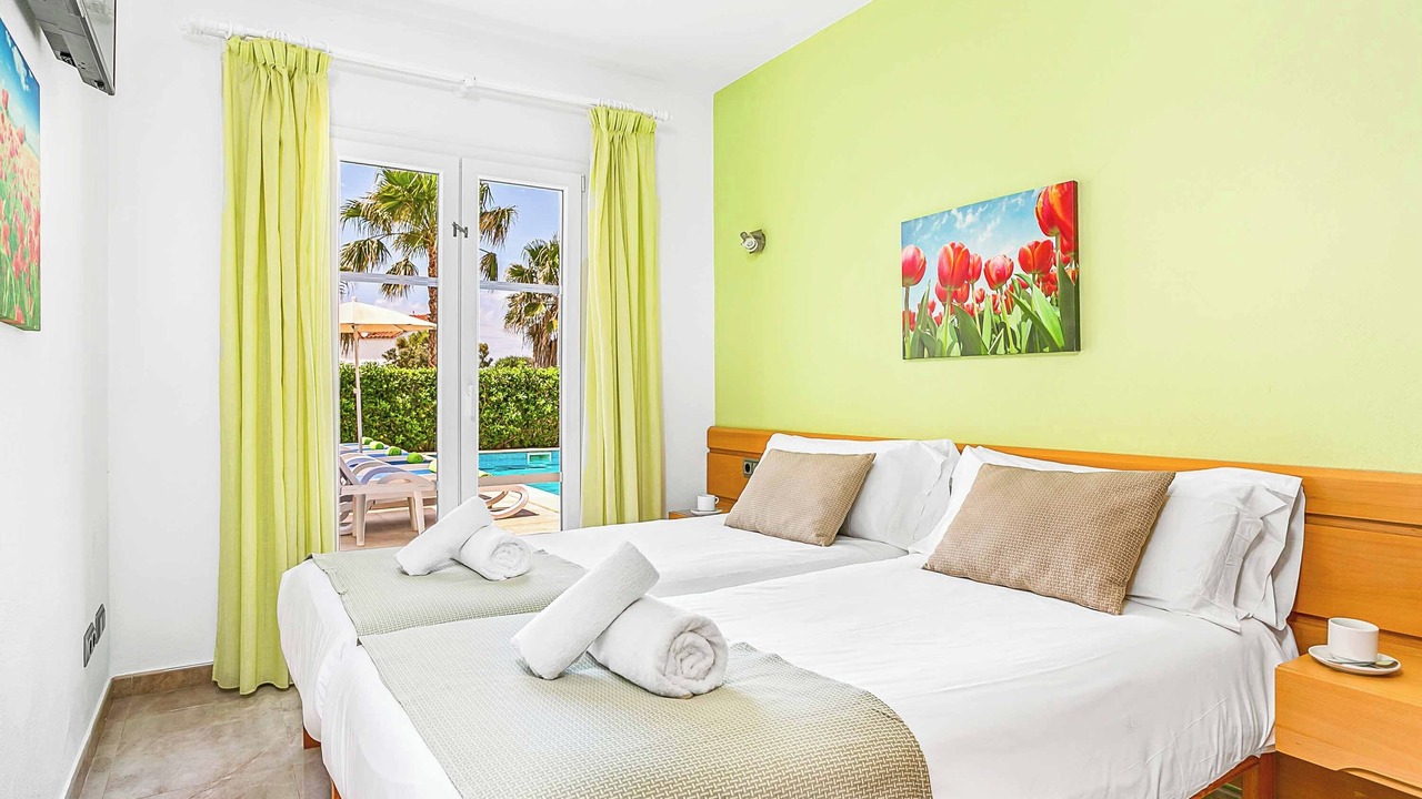 Photo of Bedroom in Cala en Blanes