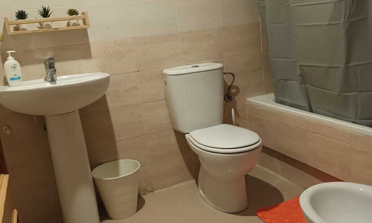 Photo of Bathroom in Cobena