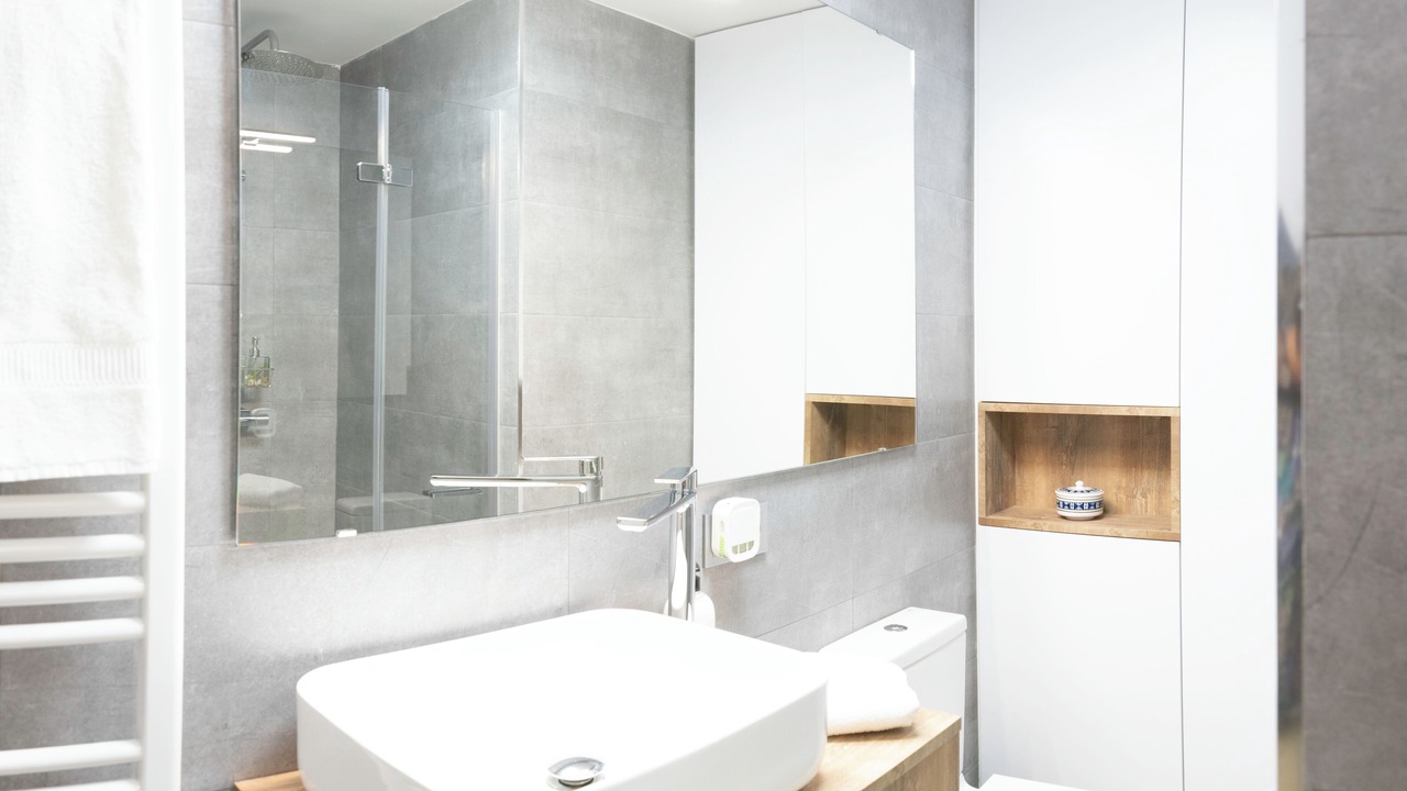 Photo of Bathroom in Logrono Historic Centre