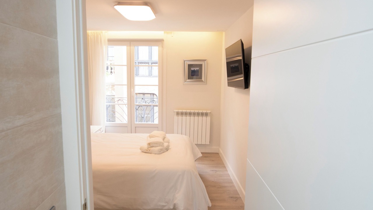 Photo of Bedroom in Logrono Historic Centre