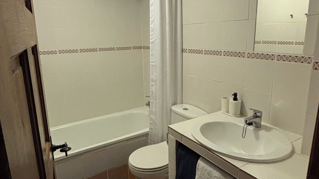 Photo of Bathroom in Tozar