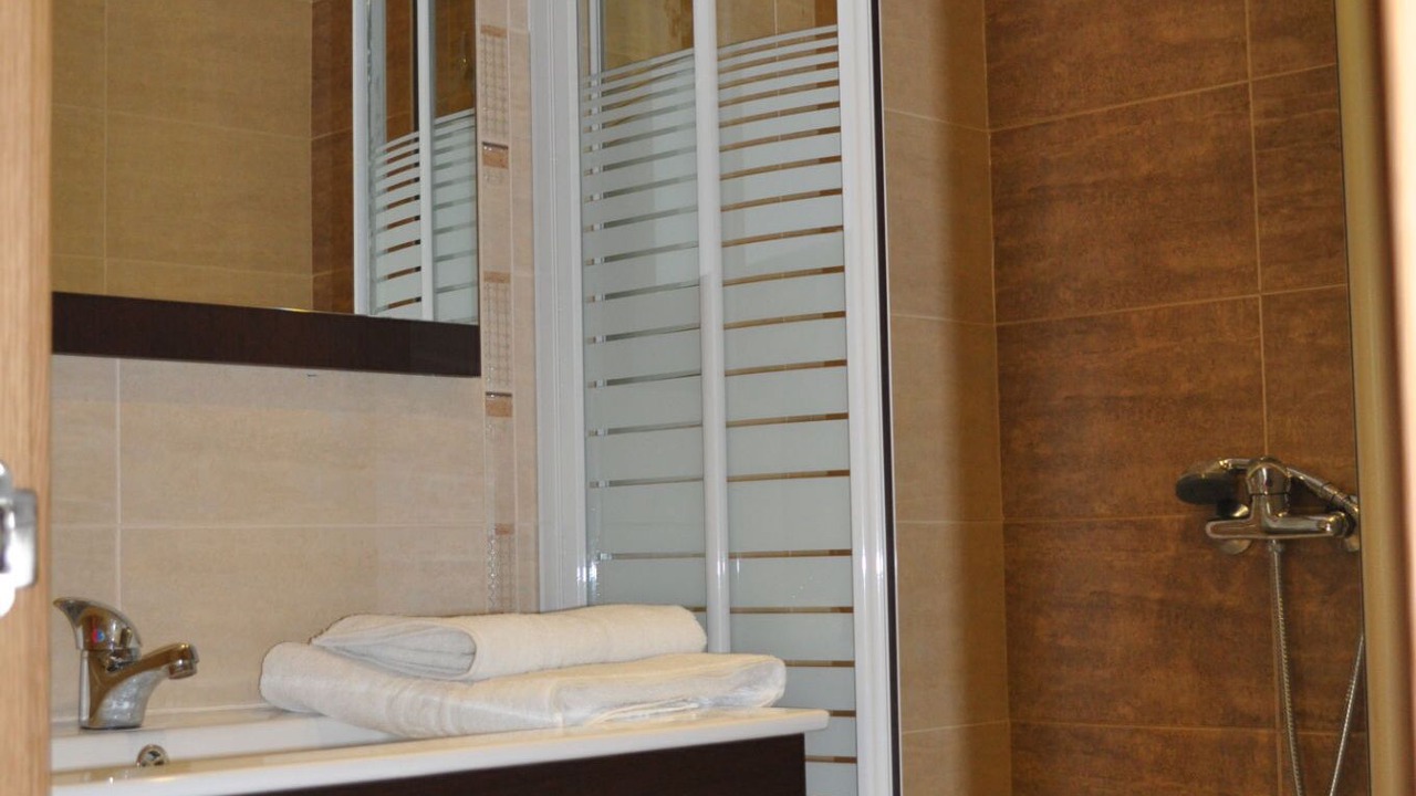 Photo of Bathroom in Limes