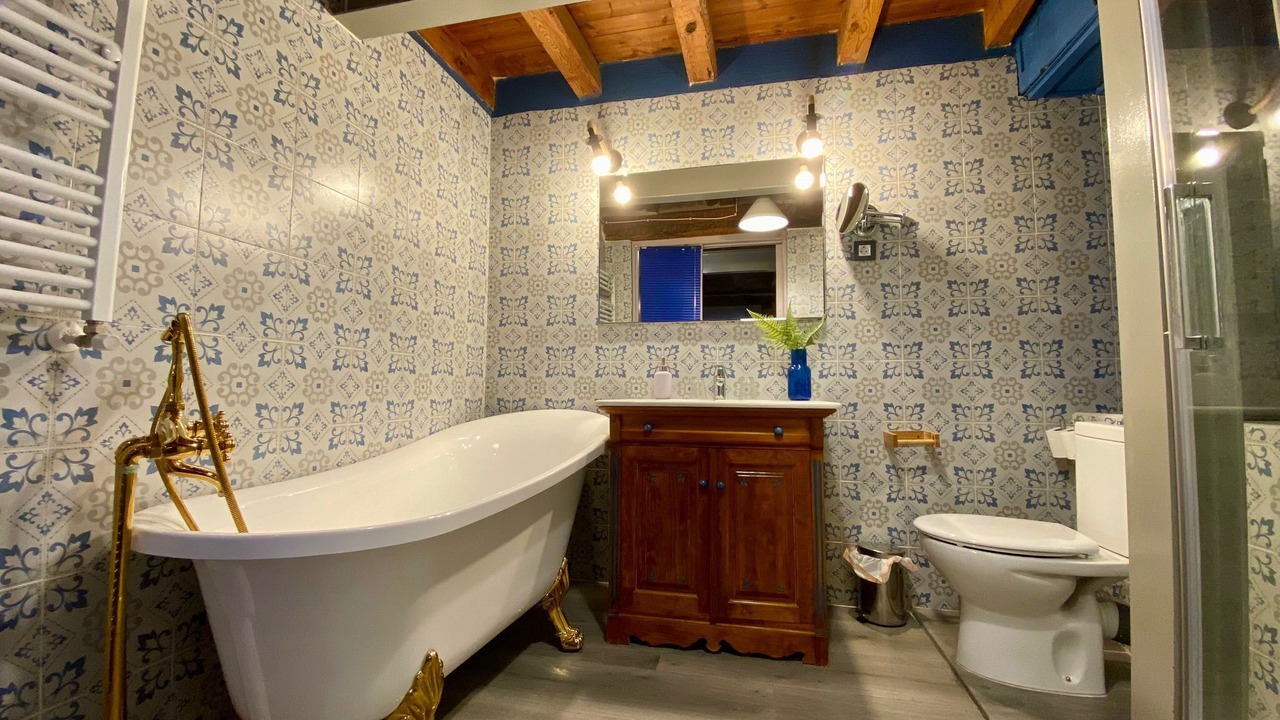 Photo of Bathroom in Mambrilla de Castrejon