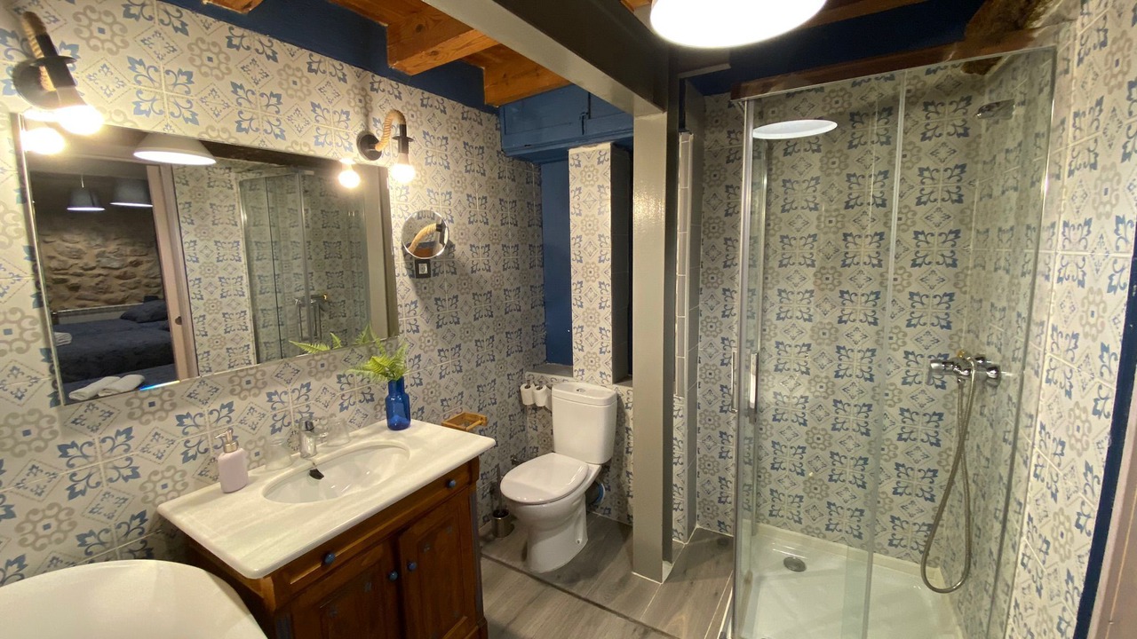 Photo of Bathroom in Mambrilla de Castrejon