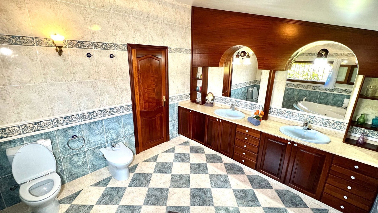 Photo of Bathroom in Algaida