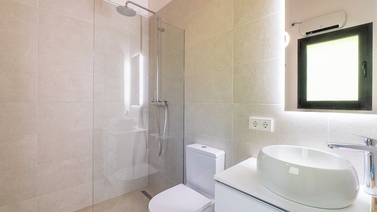 Photo of Bathroom in Biniaraix