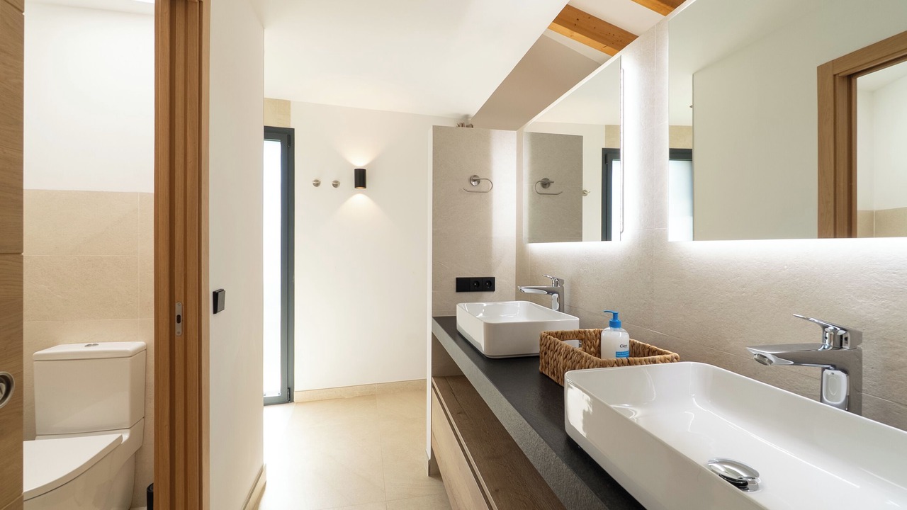 Photo of Bathroom in Biniaraix