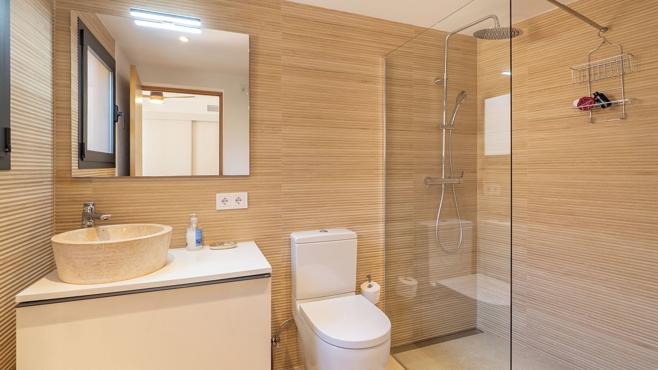 Photo of Bathroom in Biniaraix