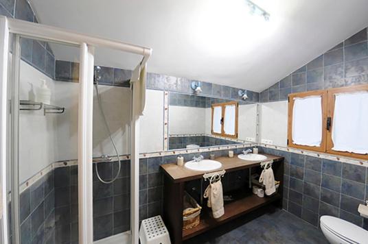 Photo of Bathroom in La Santa Espina