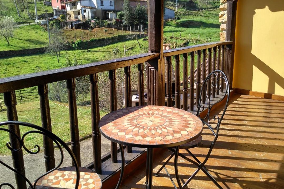 Photo of Patio Balcony in Parres