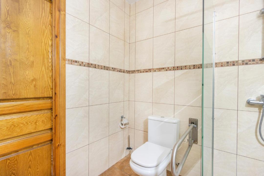 Photo of Bathroom in Durro