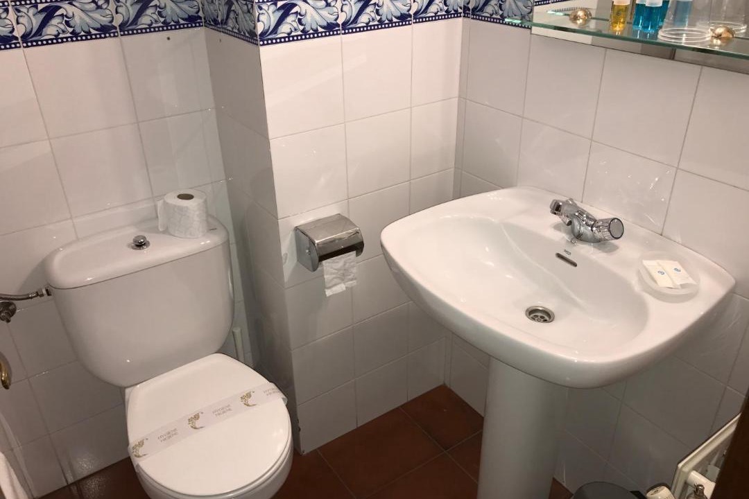 Photo of Bathroom in Candelario