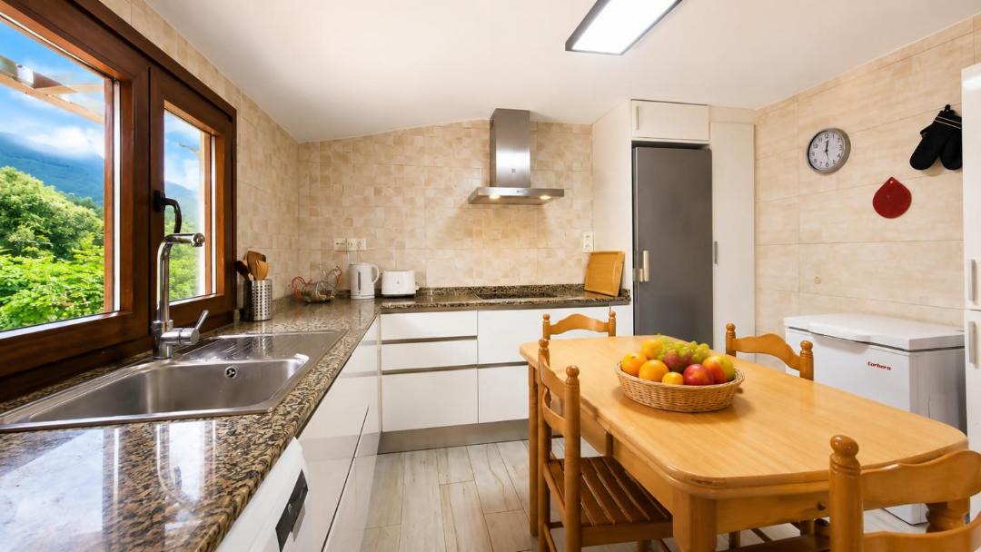 Photo of Kitchen in Llamigo