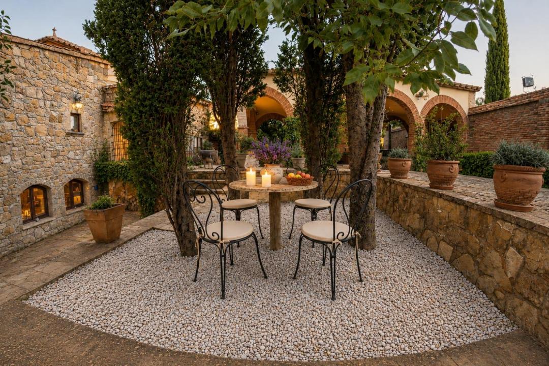 Photo of Others in Granera