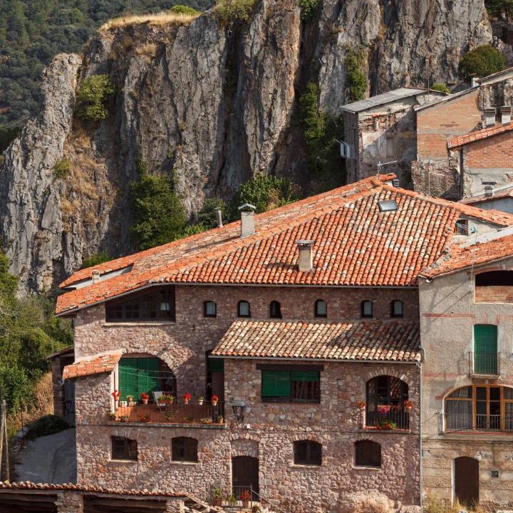 Photo of Buildings in Peramea
