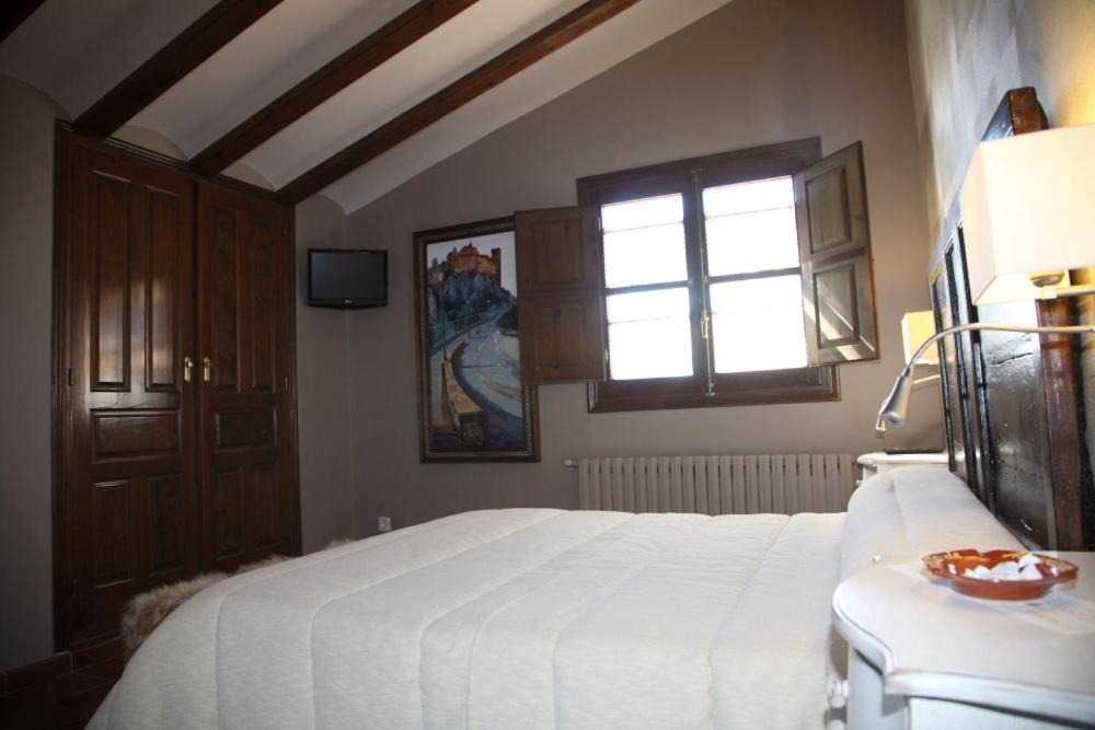 Photo of Bedroom in Alquezar