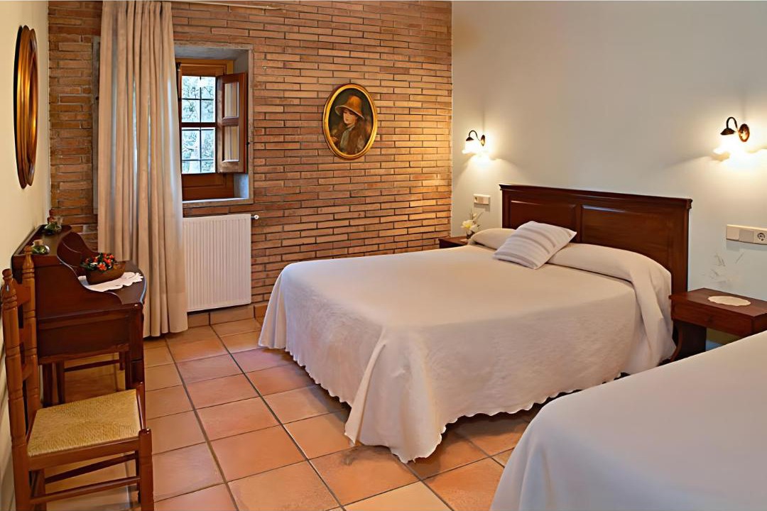 Photo of Bedroom in Camos