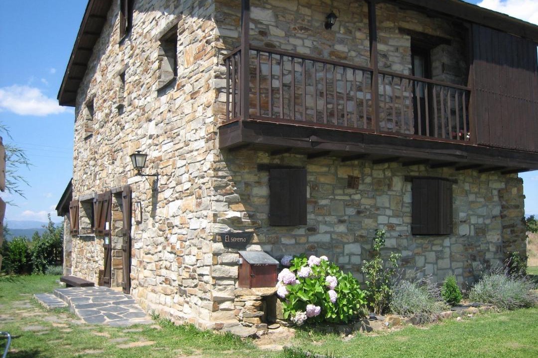 Photo of Others in Linarejos
