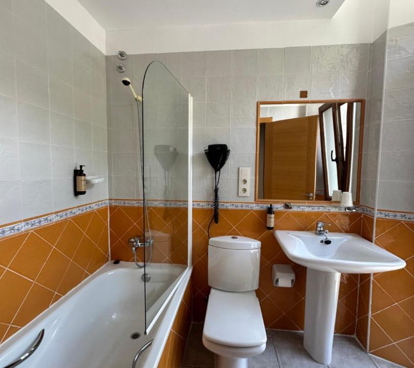 Photo of Bathroom in Cecos