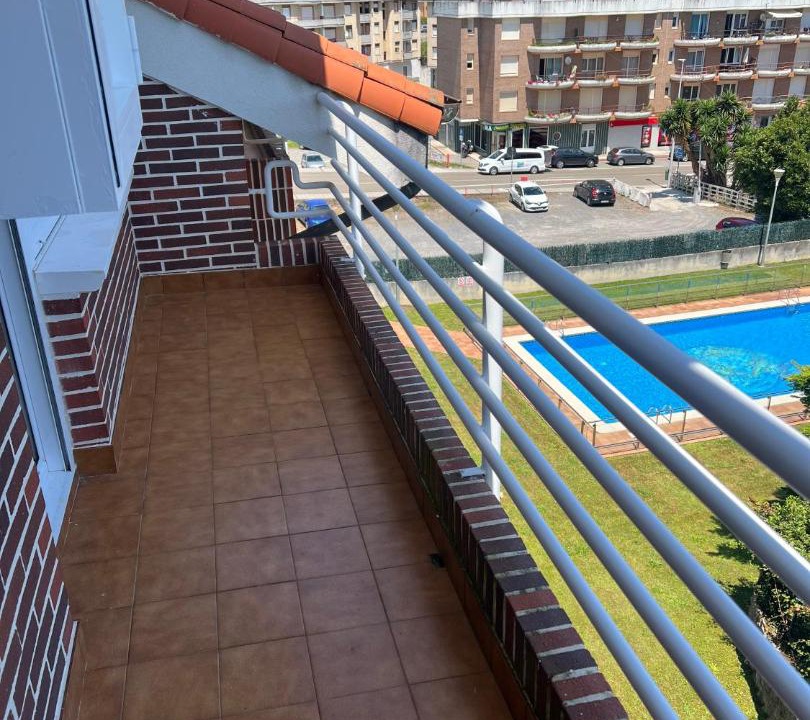 Photo of Patio Balcony in Isla
