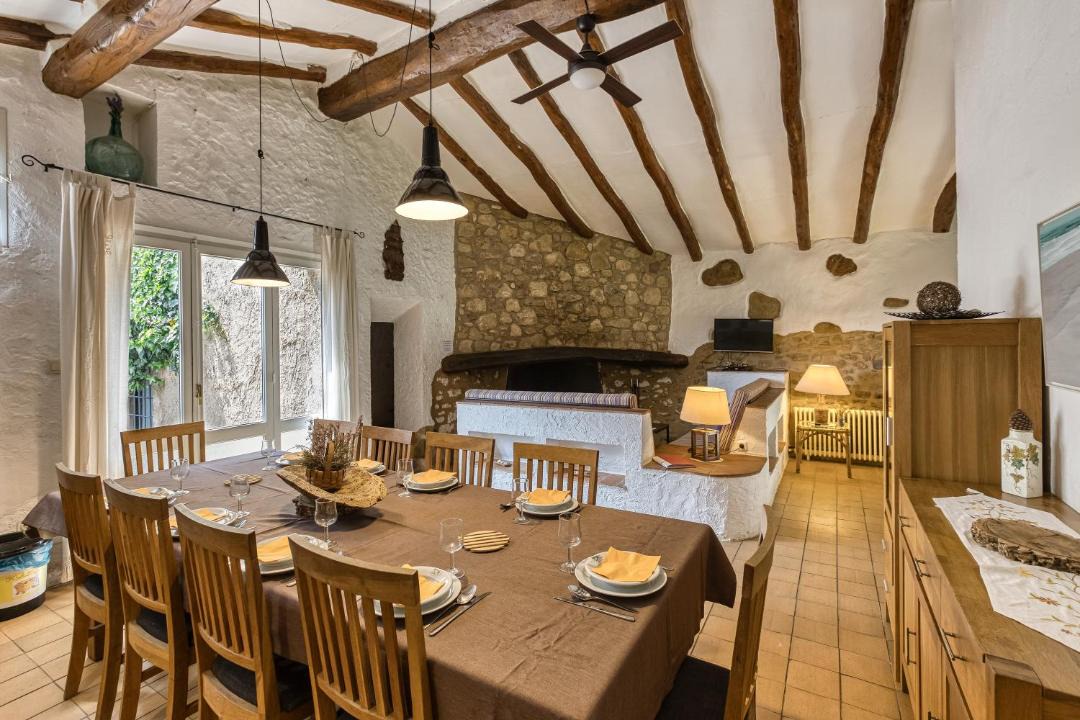 Photo of Kitchen in Llampaies